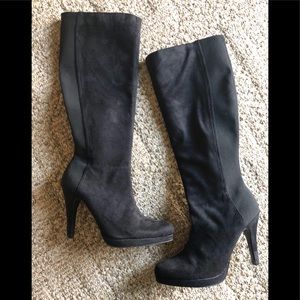Beautiful boots by Express size 8